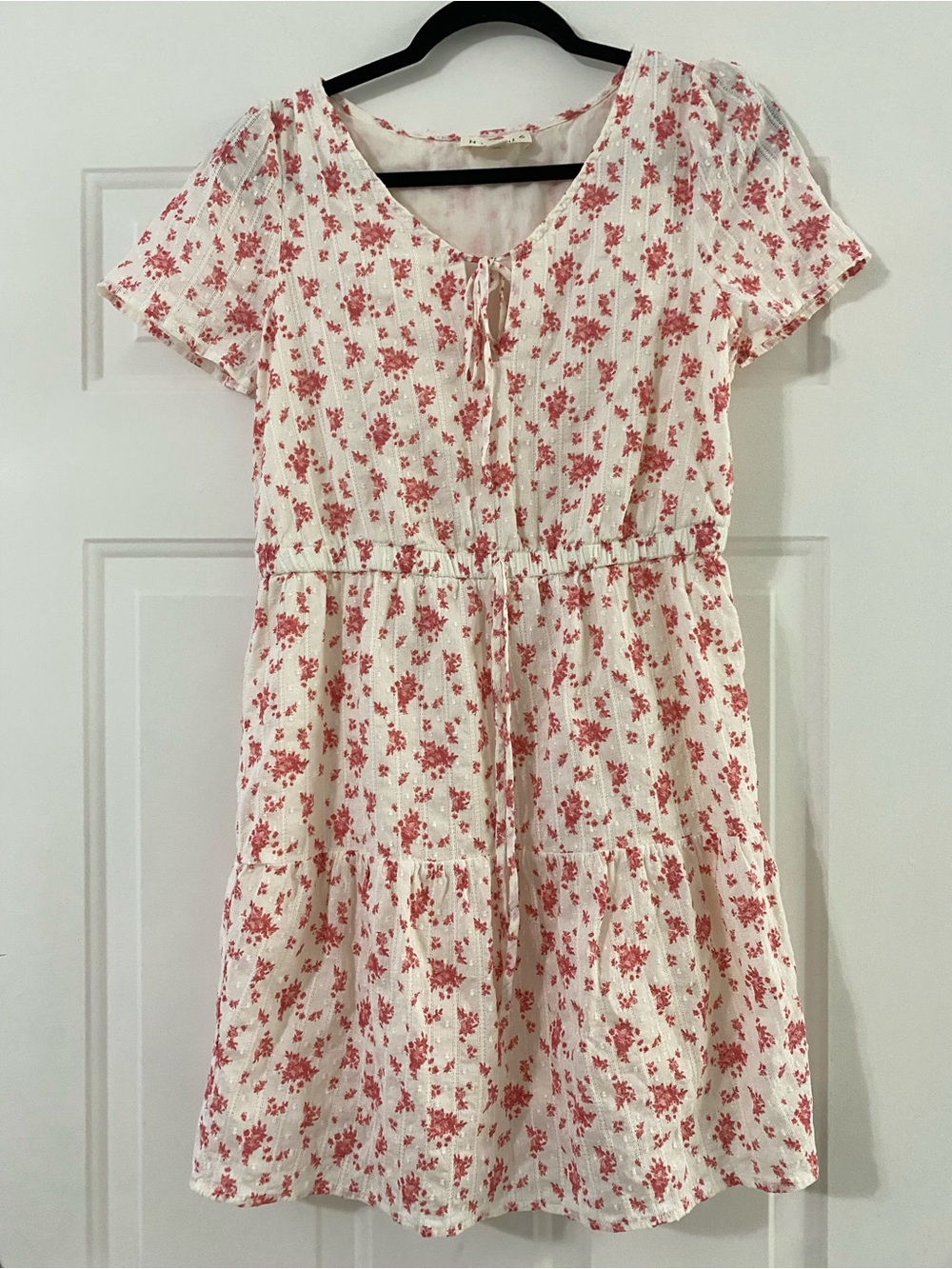 Women's Cream Floral Tie-Front Casual Dress with Pink Print